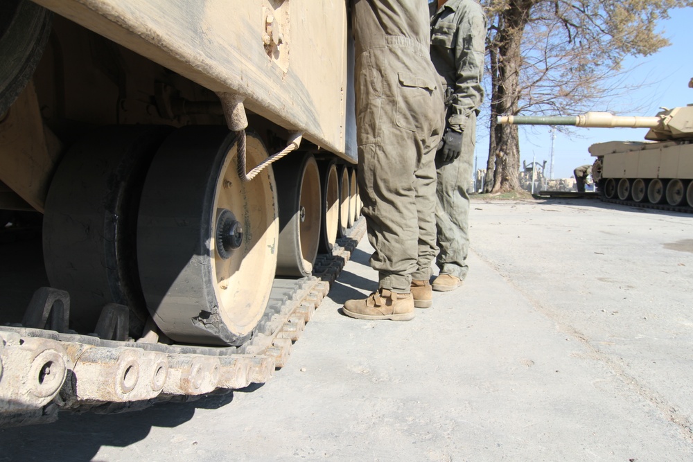 Charlie Company, 1-16 Infantry conducts command maintenance