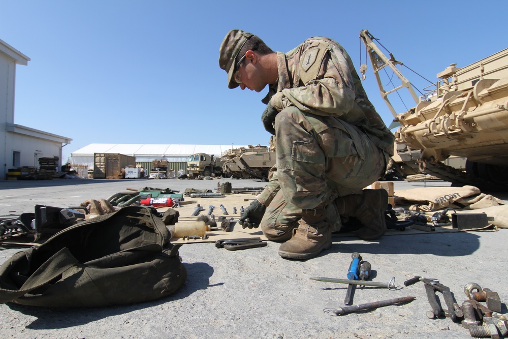 DVIDS - Images - Charlie Company, 1-16 Infantry conducts command ...