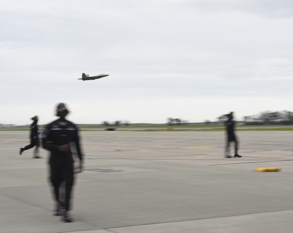 2019 Thunder Over the Bay Air Show