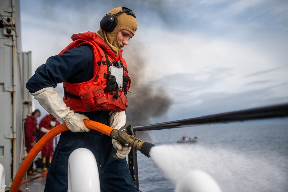 USS Harpers Ferry Conducts VBSS Training