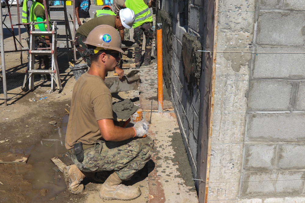 Balikatan 2019: AFP, U.S. Navy construct new medical facility