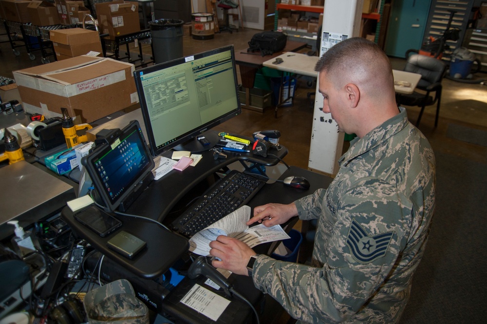 Traffic management specialists play critical role in mission readiness