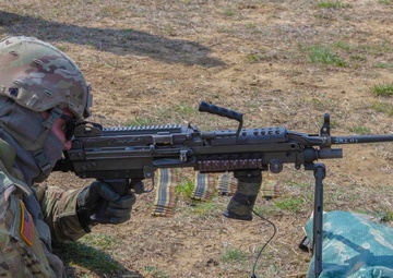 Alpha Company, 1-16th Infantry Regiment qualify with machine guns