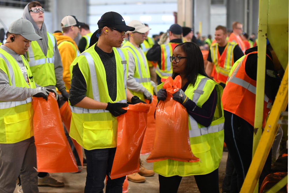 Grand Forks AFB members assist with flood preparation efforts