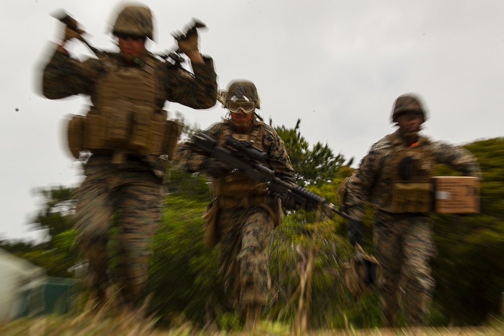 CLB-31 Marines refine machine gun team fundamentals