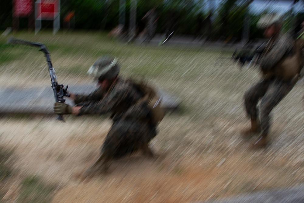 CLB-31 Marines refine machine gun team fundamentals