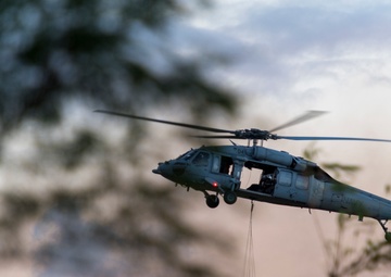 HSC 25 helps fight grass fire