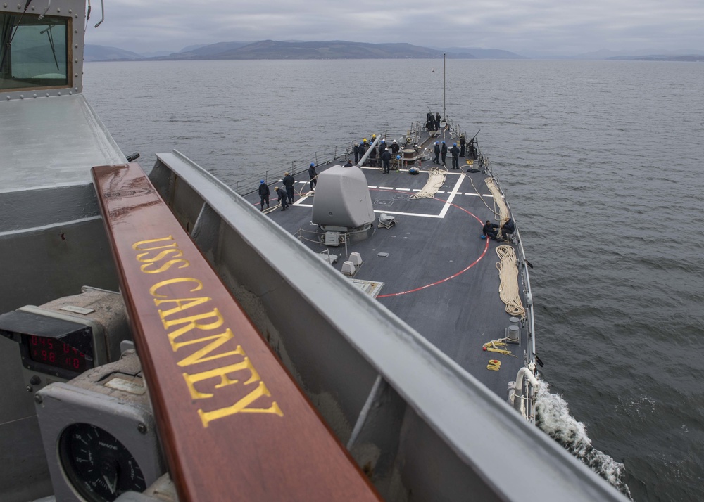 USS Carney (DDG 64)