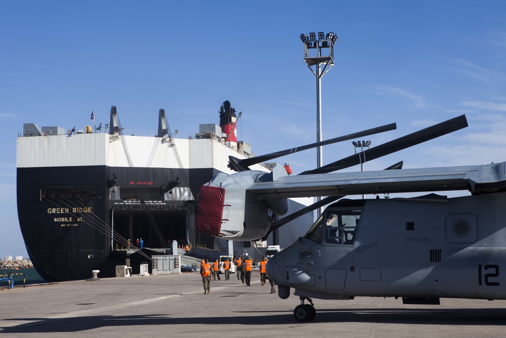 VMM-261's Ospreys arrive in support of SPMAGTF-CR-AF 19.2