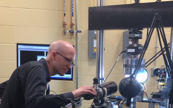 US senior research materials engineer wins international award