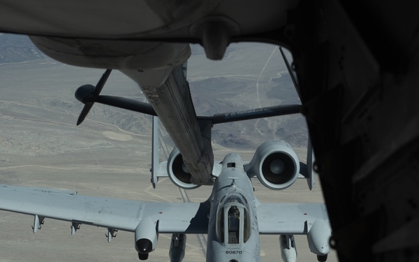 Refueling the A-10 Thunderbolt