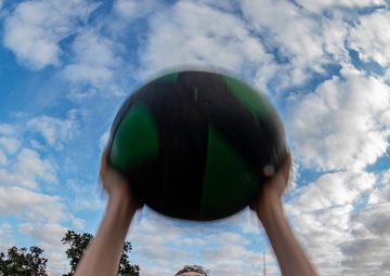 MARFORRES Marines participate in a Total Force Fitness event