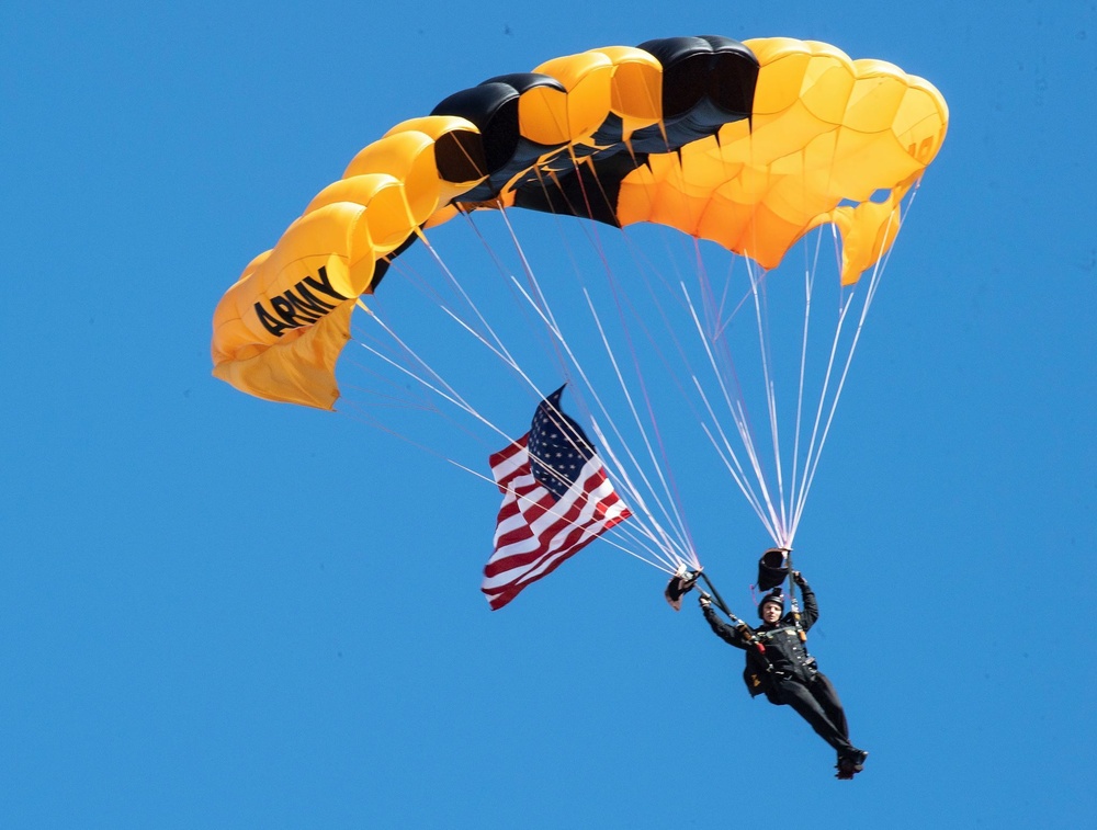 U.S. Army Golden Knight drop in at Vanden High School