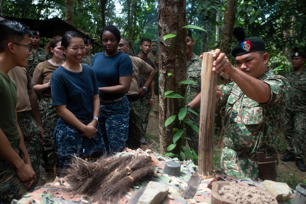 Pacific Partnership 2019: Survival Skills