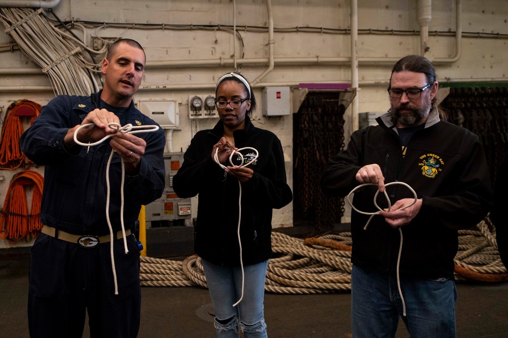 USS Green Bay Tiger Cruise Knot Tying