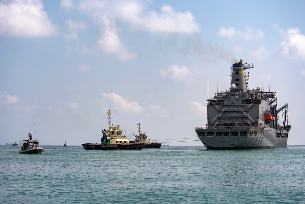 CTG 68.6 make waves while securing the Djibouti seas for USNS Tippecanoe