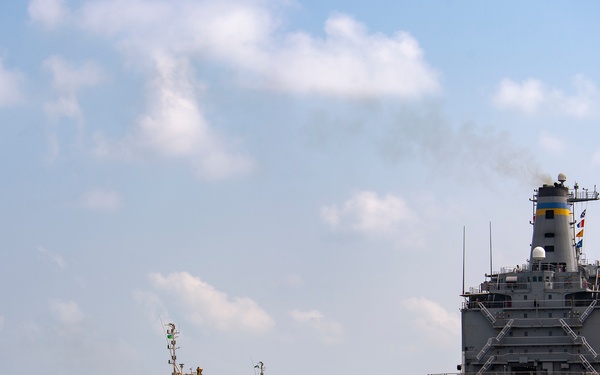 CTG 68.6 make waves while securing the Djibouti seas for USNS Tippecanoe