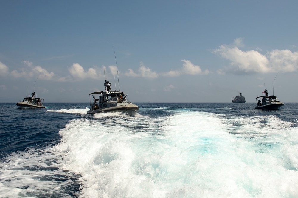CTG 68.6 make waves while securing the Djibouti seas for USNS Tippecanoe