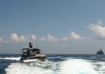 CTG 68.6 make waves while securing the Djibouti seas for USNS Tippecanoe
