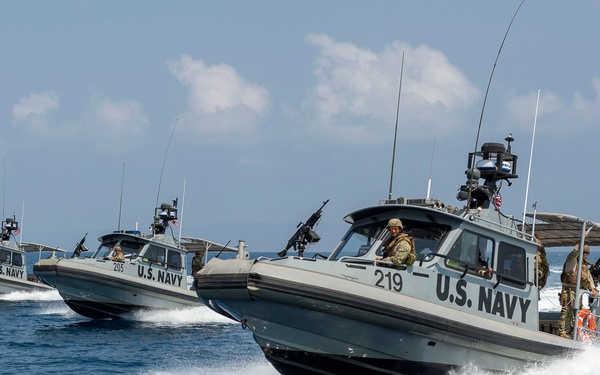 CTG 68.6 make waves while securing the Djibouti seas for USNS Tippecanoe