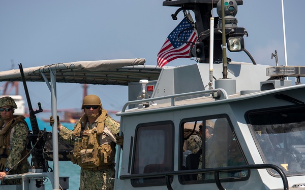 CTG 68.6 make waves while securing the Djibouti seas for USNS Tippecanoe