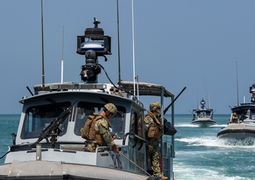 CTG 68.6 make waves while securing the Djibouti seas for USNS Tippecanoe