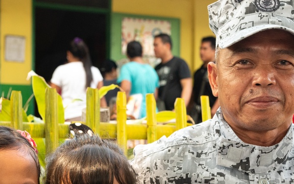 Balikatan 2019: AFP, U.S. Marines conduct a community relations event at Santa Juliana Elementary School