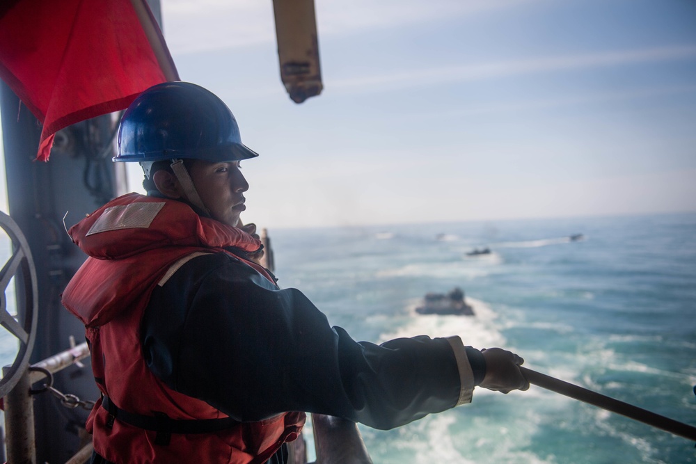USS Harpers Conducts Well Deck Operations