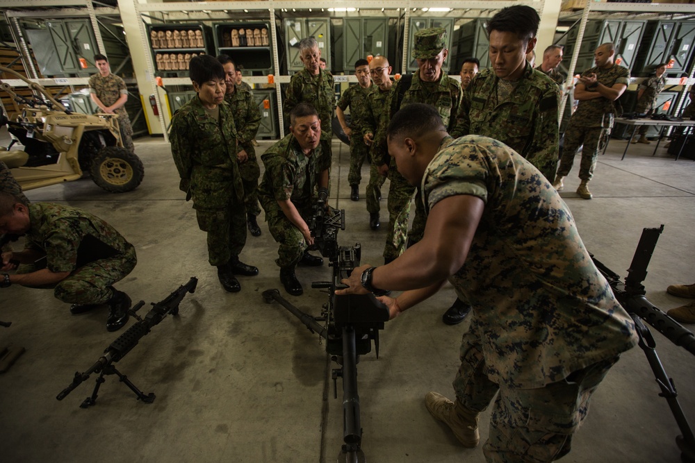 JGSDF visits 3rd Recon Battalion