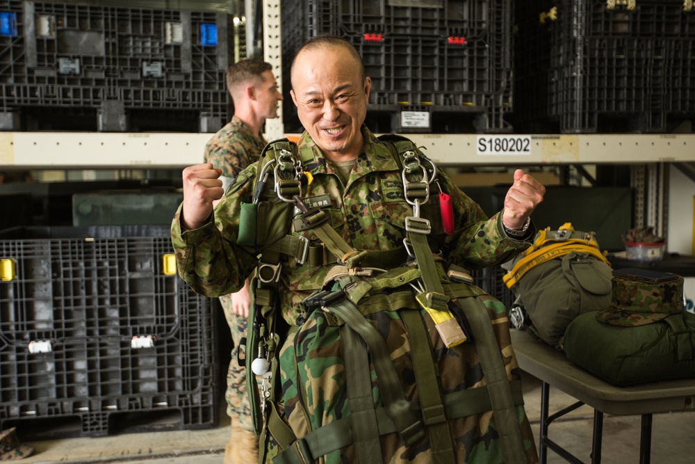 JGSDF visits 3rd Recon Battalion