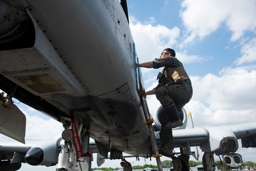 Balikatan 2019: A-10 pilot prepares for flight