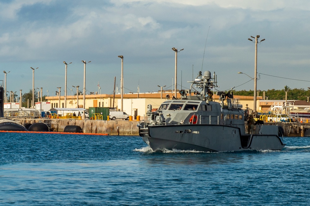 CRG 1 Conducts Live Fire Exercise