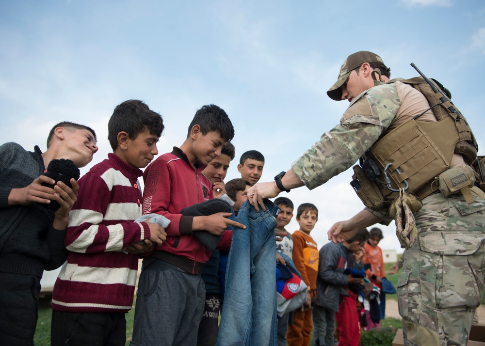 Airmen hold clothing drive for displaced locals