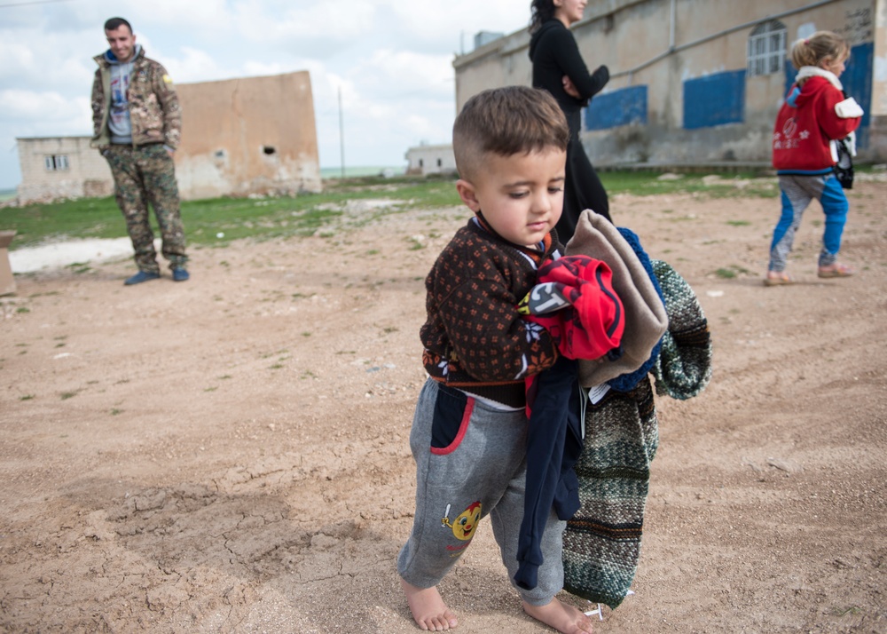 Airmen hold clothing drive for displaced locals