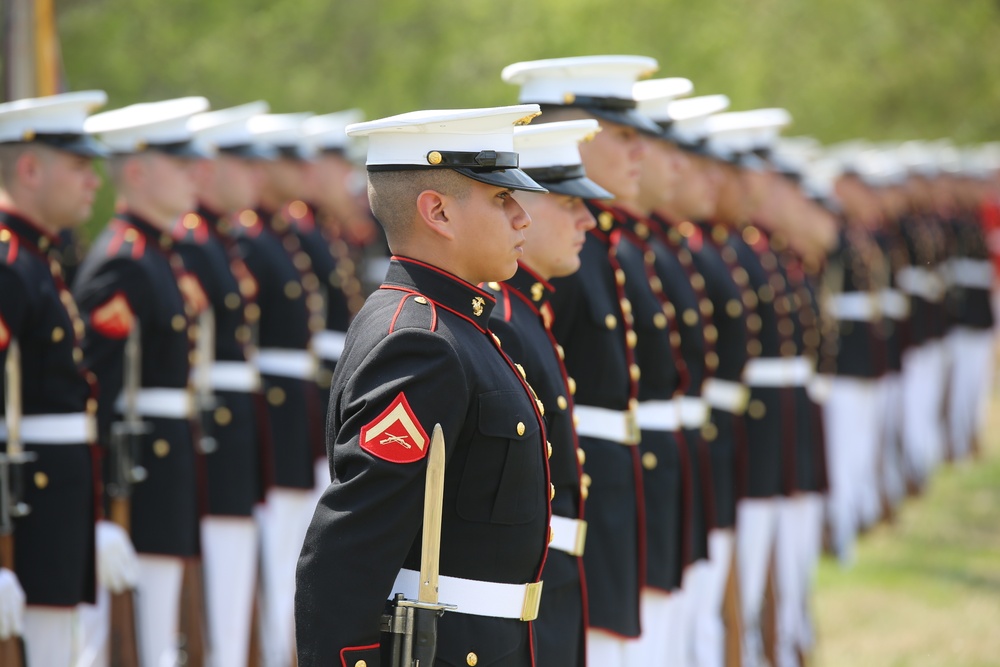 Full Honors Funeral for Medal of Honor Recipient Howard V. Lee