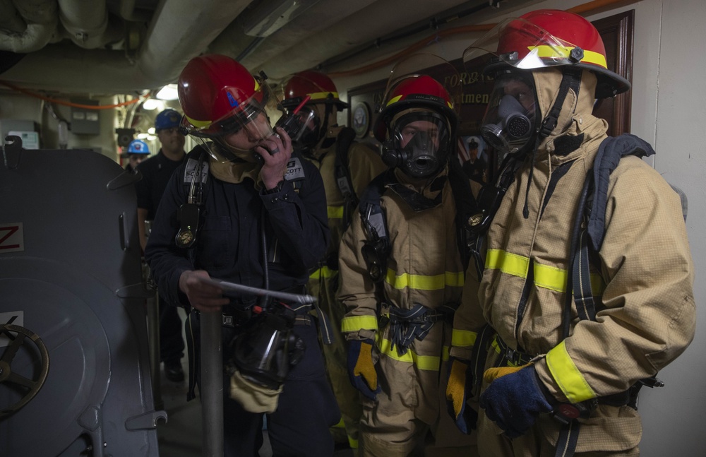 DVIDS - Images - Damage control drill [Image 11 of 14]
