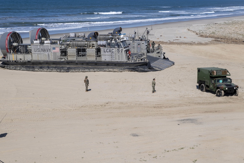 Assault Craft Unit 5 Landing Craft Air Cushion Operations