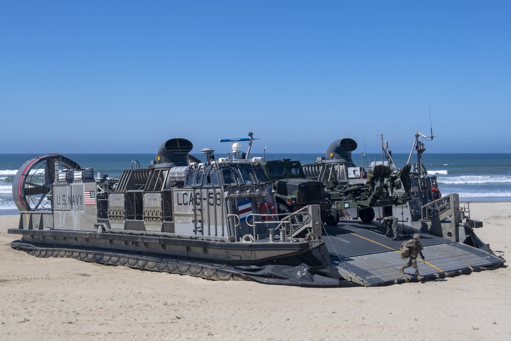 Assault Craft Unit 5 Landing Craft Air Cushion Operations