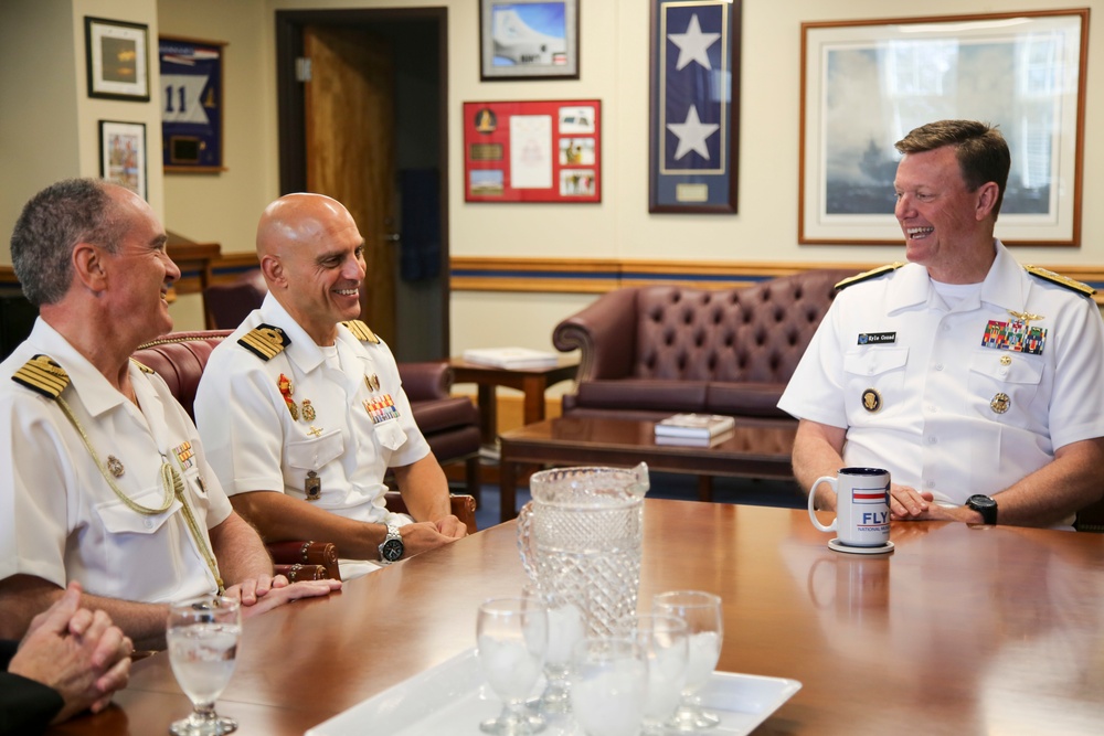 El Cano visits Pensacola