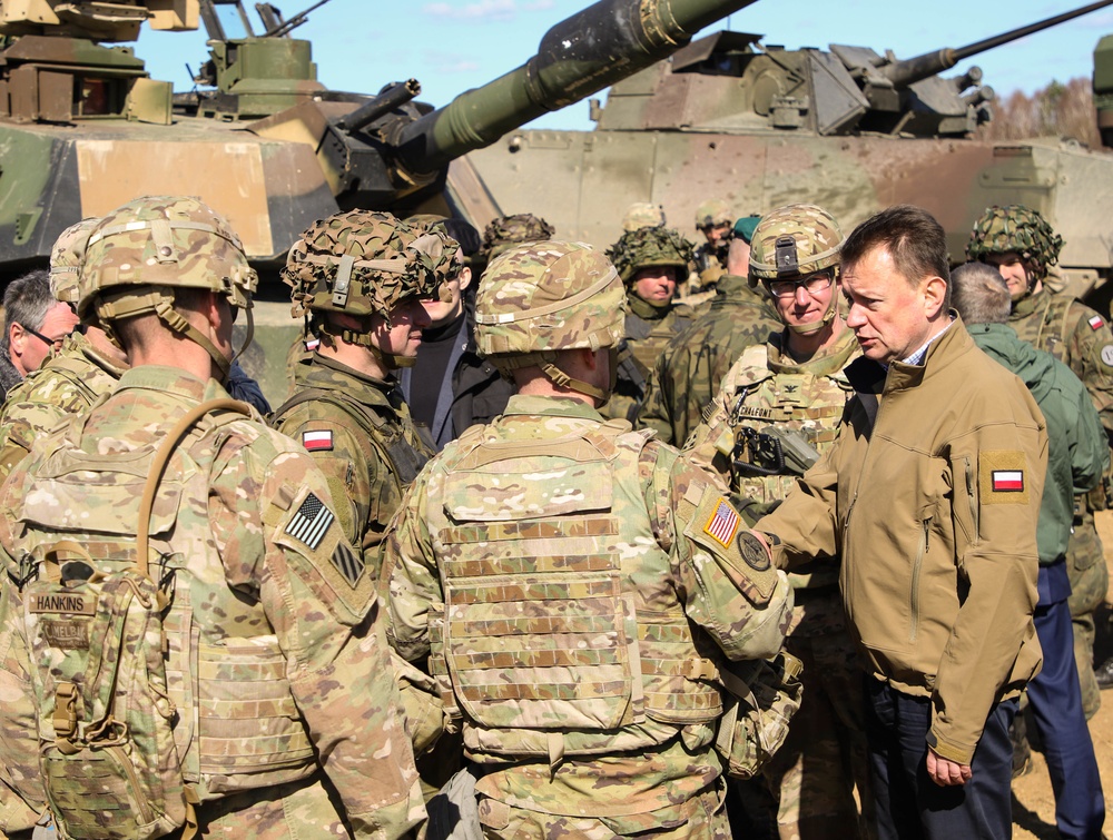 Polish Minister of Defense visits 2ABCT