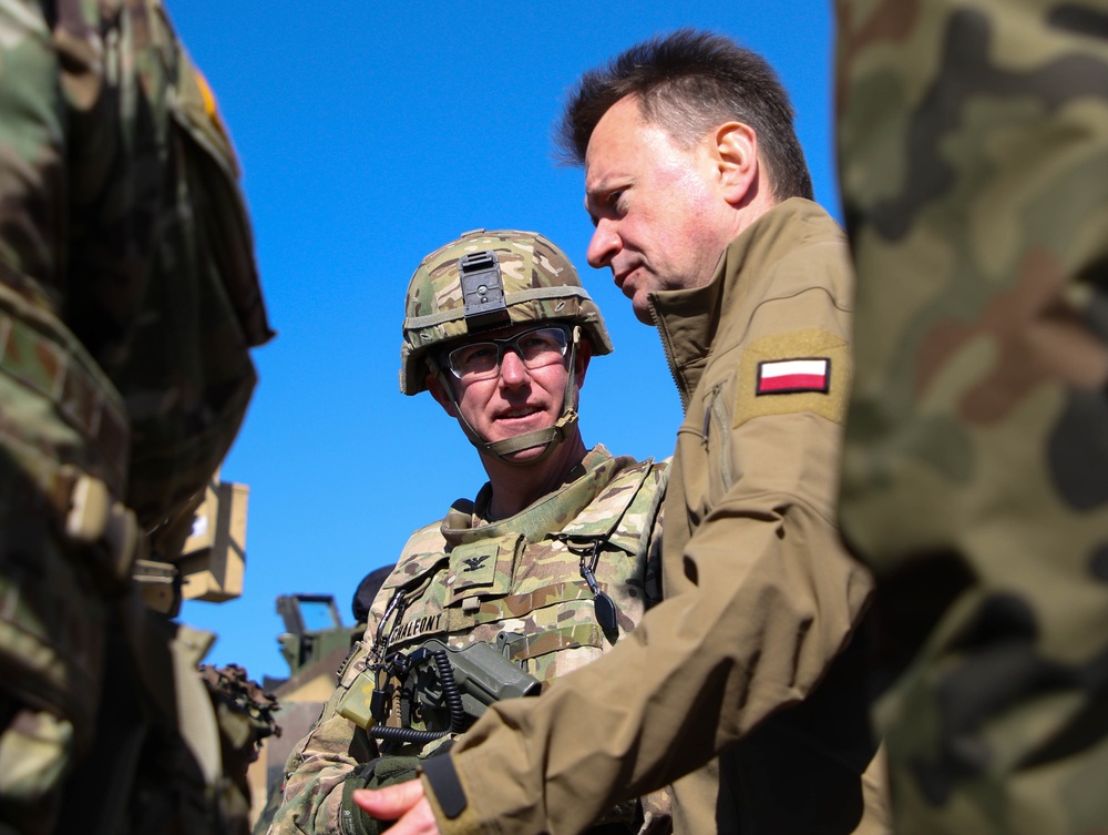 Polish Minister of Defense visits 2ABCT