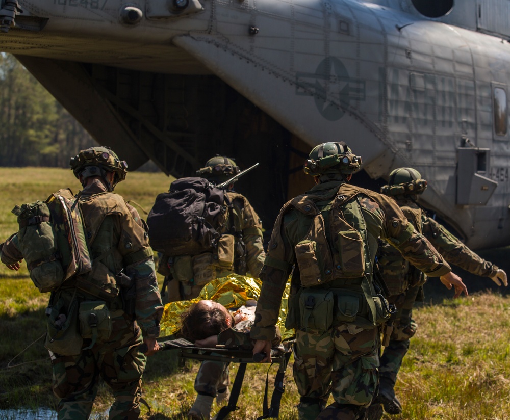 32nd Raiding Squadron and 2nd LE BN Conduct Dutch Bilateral Training