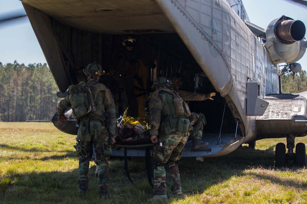 32nd Raiding Squadron and 2nd LE BN Conduct Dutch Bilateral Training