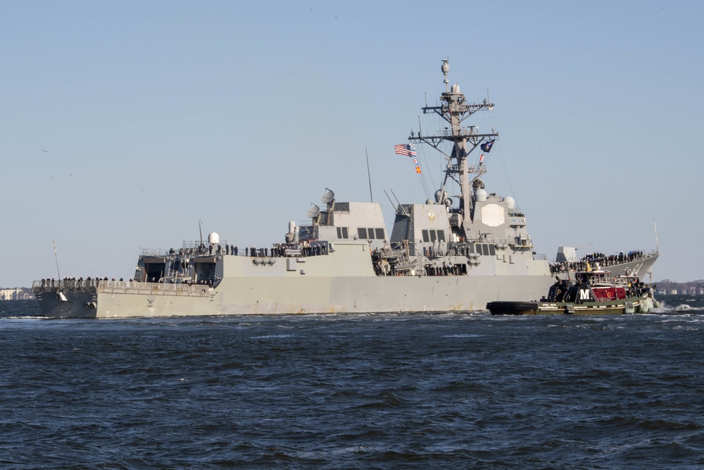 USS Nitze (DDG 94) Departs Norfolk