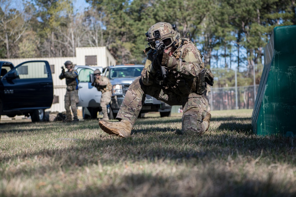 628th Civil Engineer, Explosive Ordnance Disposal flight holds tactical training