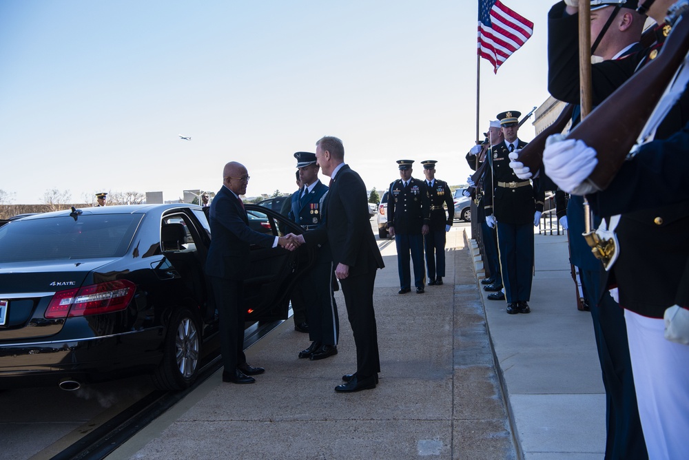 U.S. Acting Secretary of Defense Hosts Secretary of National Defense of the Philippines