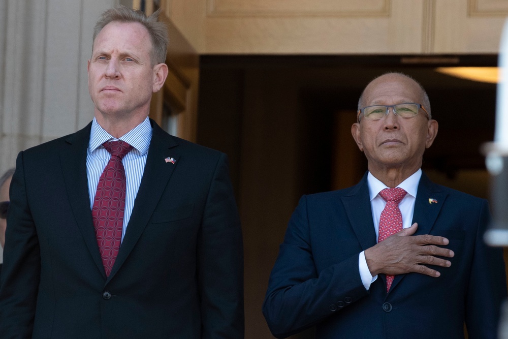 U.S. Acting Secretary of Defense Hosts Secretary of National Defense of the Philippines