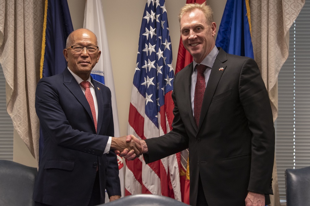 U.S. Acting Secretary of Defense Hosts Secretary of National Defense of the Philippines