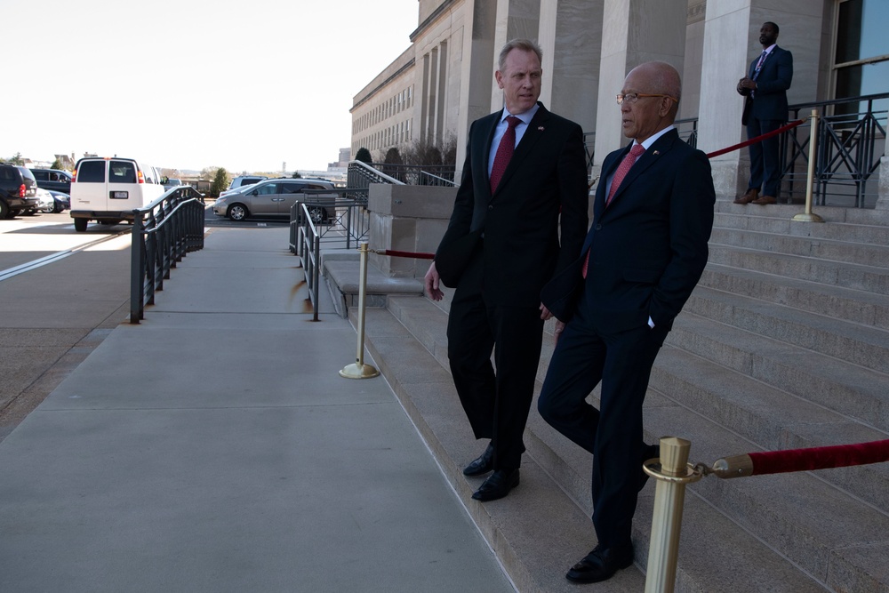 U.S. Acting Secretary of Defense Hosts Secretary of National Defense of the Philippines