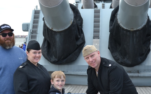 CTR1 Roy Re-enlistment Ceremony